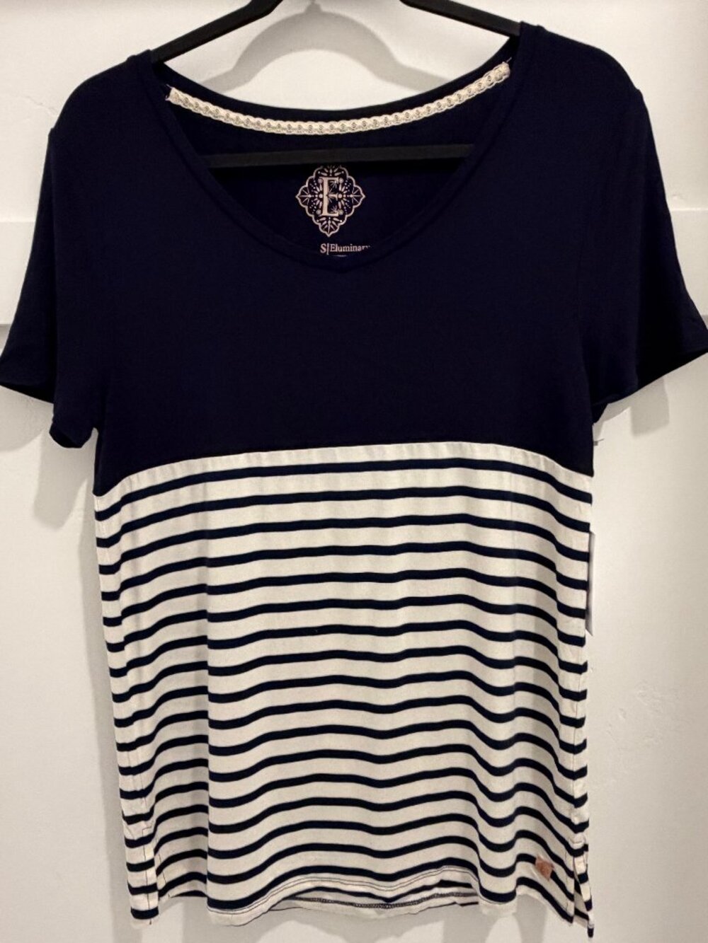 Eluminary Navy Striped Top Womens Small Lace Trim Colorblock Stretch Tee NWT